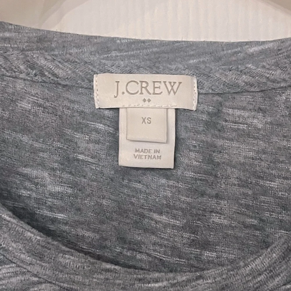 J. Crew Floral Embroidered Soft Grey Tee Size Extra Small